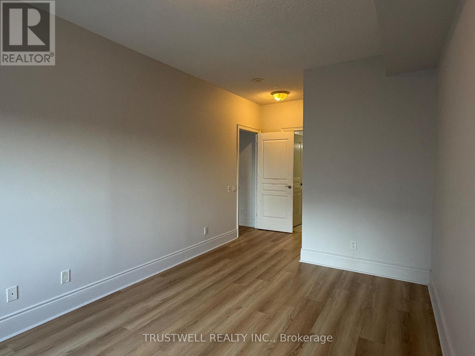 804 - 8 Mckee Avenue, Toronto, Ontario  M2N 7E5 - Photo 11 - C12683184