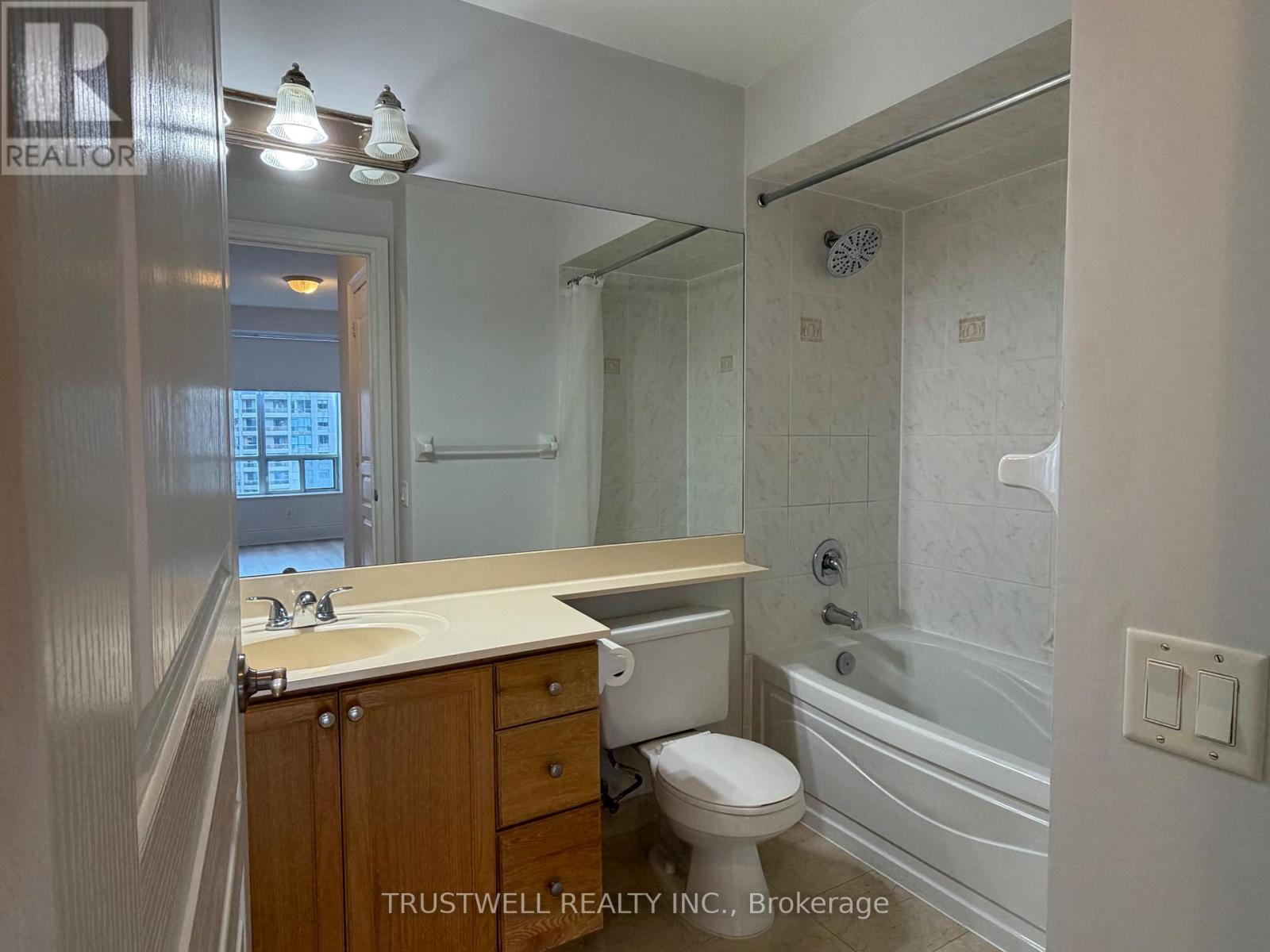 804 - 8 Mckee Avenue, Toronto, Ontario  M2N 7E5 - Photo 13 - C12683184