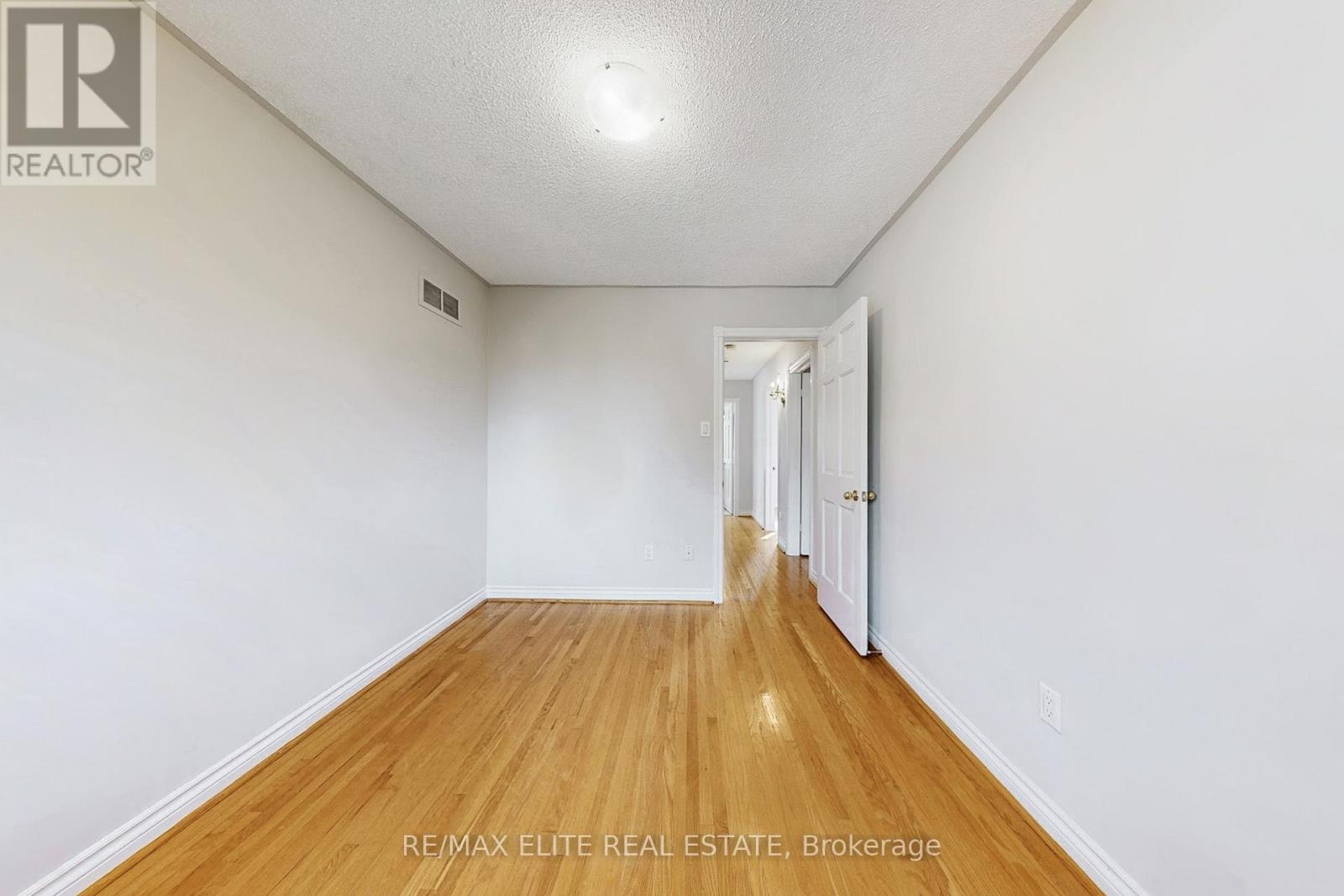 61 Beaufort Hills Road, Richmond Hill, Ontario  L4E 2N3 - Photo 33 - N12696466