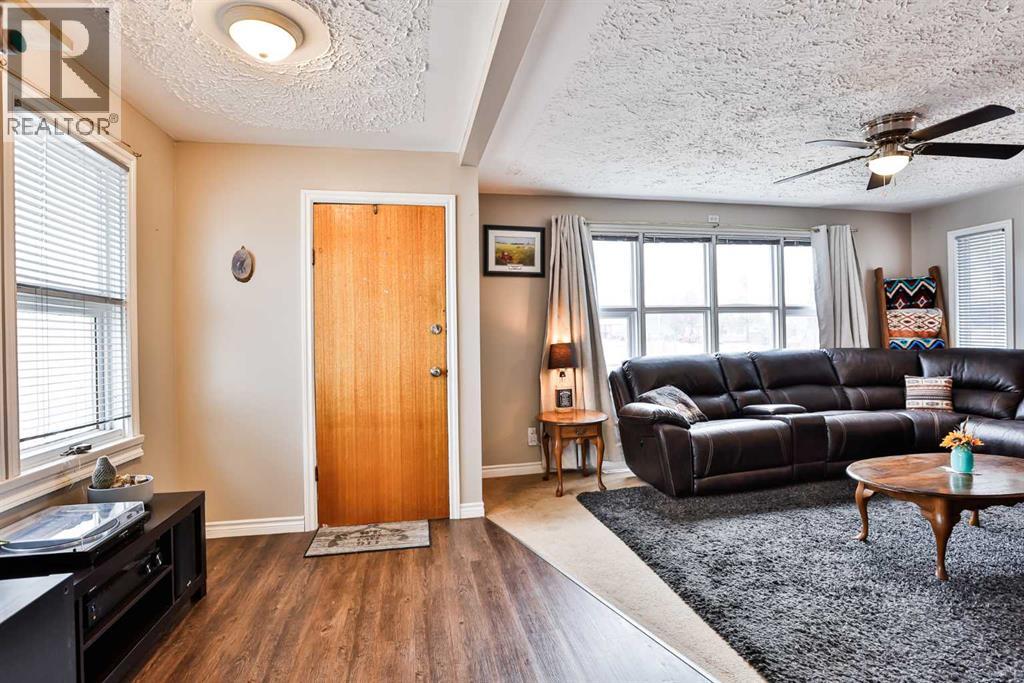 1408 21 Avenue, Coaldale, Alberta  T1M 1E5 - Photo 3 - A2279097