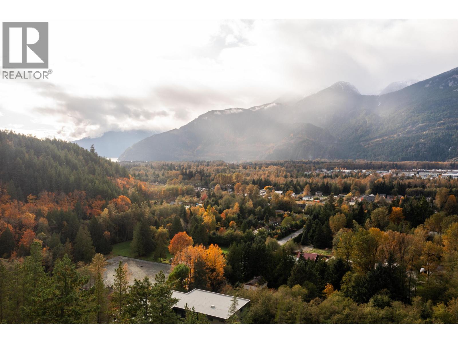 39178 Stellar Drive, Squamish, British Columbia  V8B 1G2 - Photo 16 - R3079223