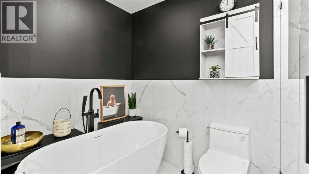 7036 Silverview Road Nw, Calgary, Alberta  T3B 3M1 - Photo 24 - A2278779