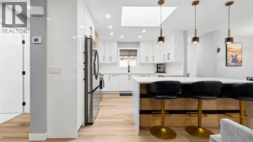 7036 Silverview Road Nw, Calgary, Alberta  T3B 3M1 - Photo 11 - A2278779