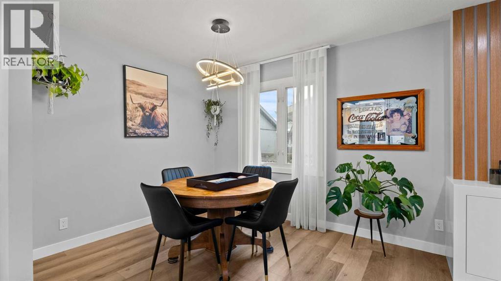 7036 Silverview Road Nw, Calgary, Alberta  T3B 3M1 - Photo 9 - A2278779