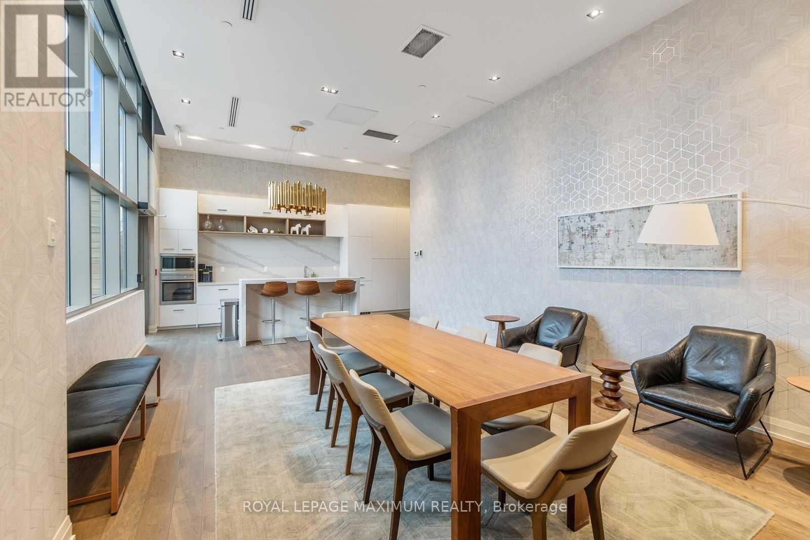 313 - 835 St Clair Avenue W, Toronto, Ontario  M6C 0A8 - Photo 44 - C12695600