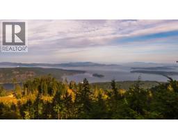 150 SKYWATER LANE, Salt Spring Island, British Columbia