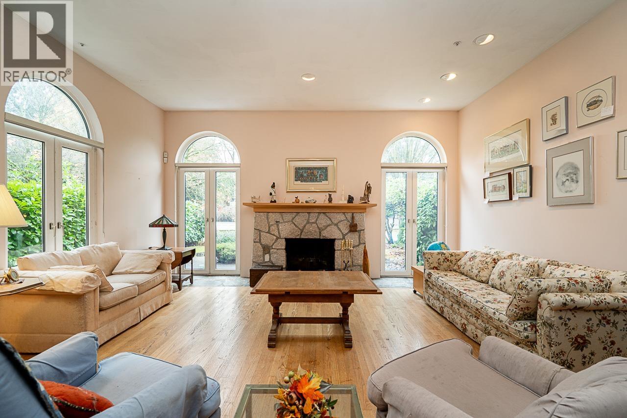 2443 W 47th Avenue, Vancouver, British Columbia  V6M 2N3 - Photo 5 - R3079596