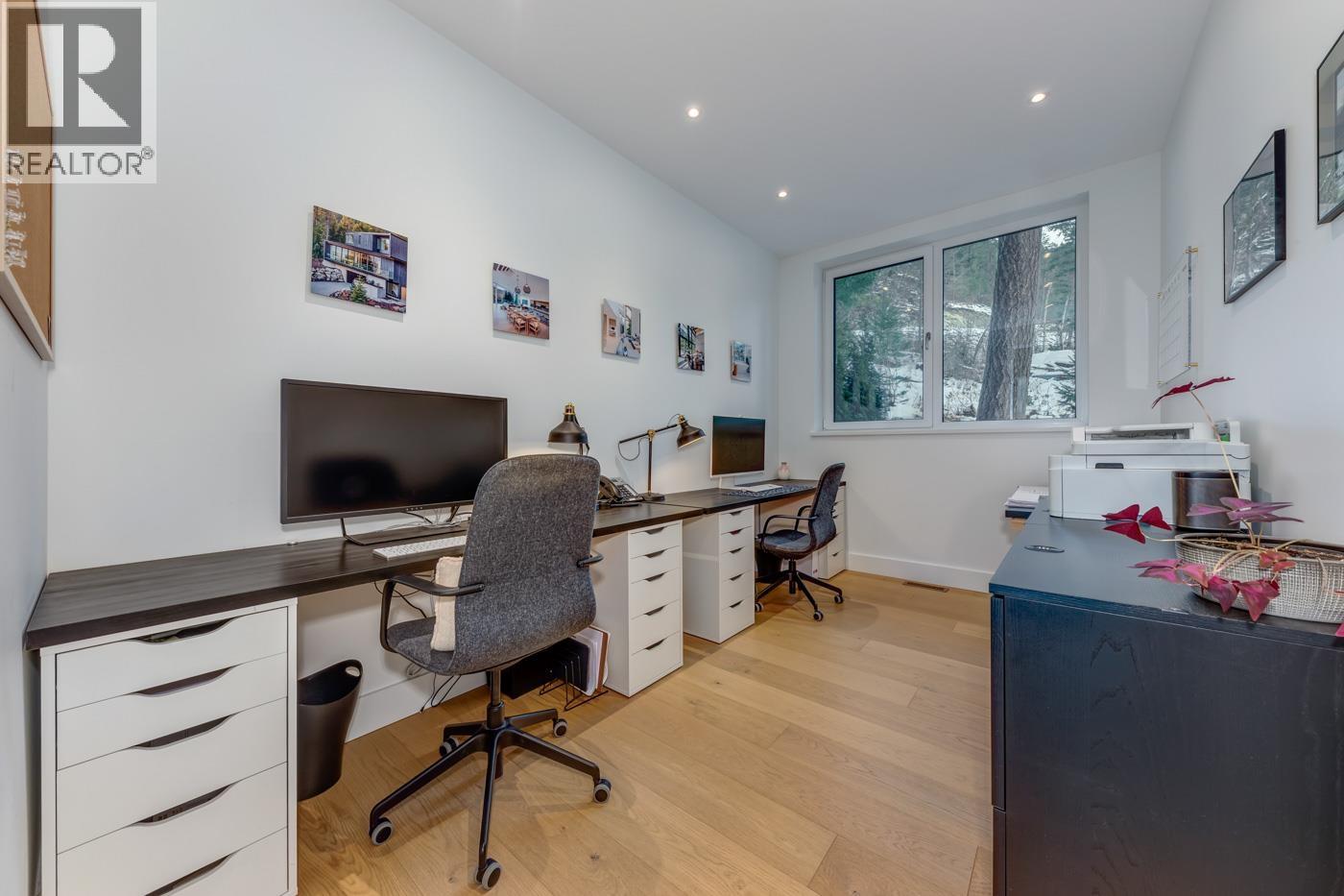 1704 Sugarloaf Place, Pemberton, British Columbia  V0N 2L3 - Photo 31 - R3079740