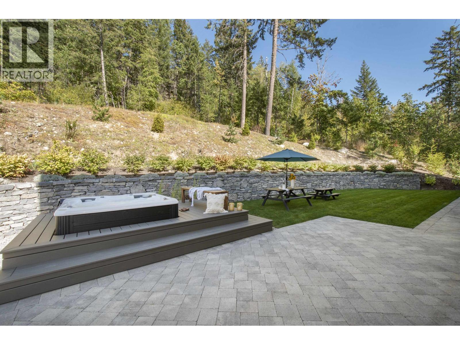 1704 Sugarloaf Place, Pemberton, British Columbia  V0N 2L3 - Photo 34 - R3079740