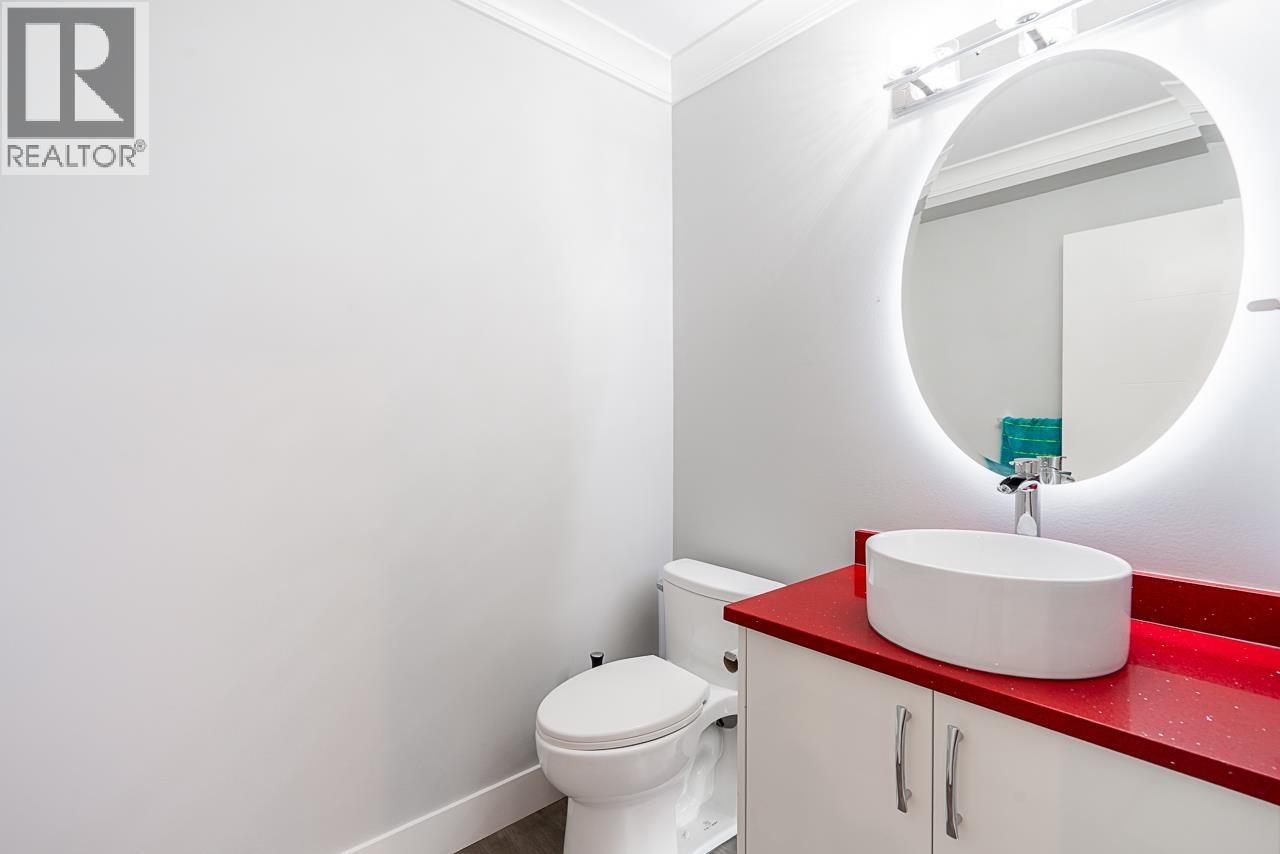 8433 10th Avenue, Burnaby, British Columbia  V3N 2S7 - Photo 34 - R3079742