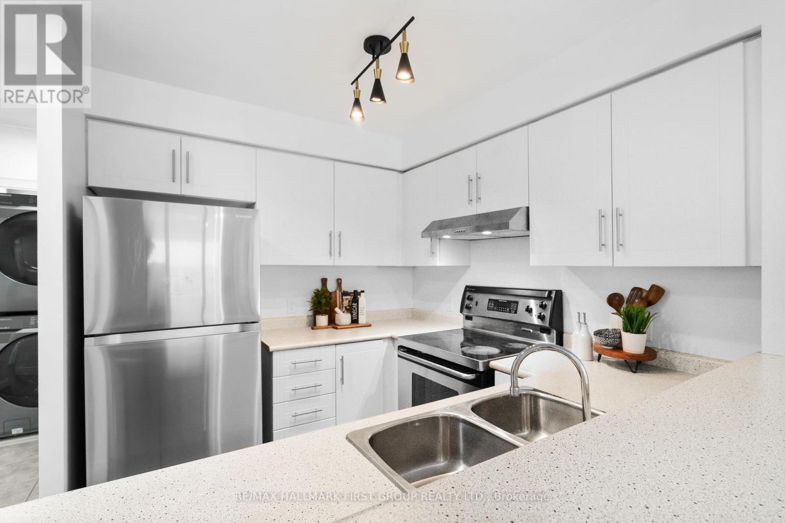 712 - 11 Lee Centre Drive, Toronto, Ontario  M1H 3J5 - Photo 11 - E12689792