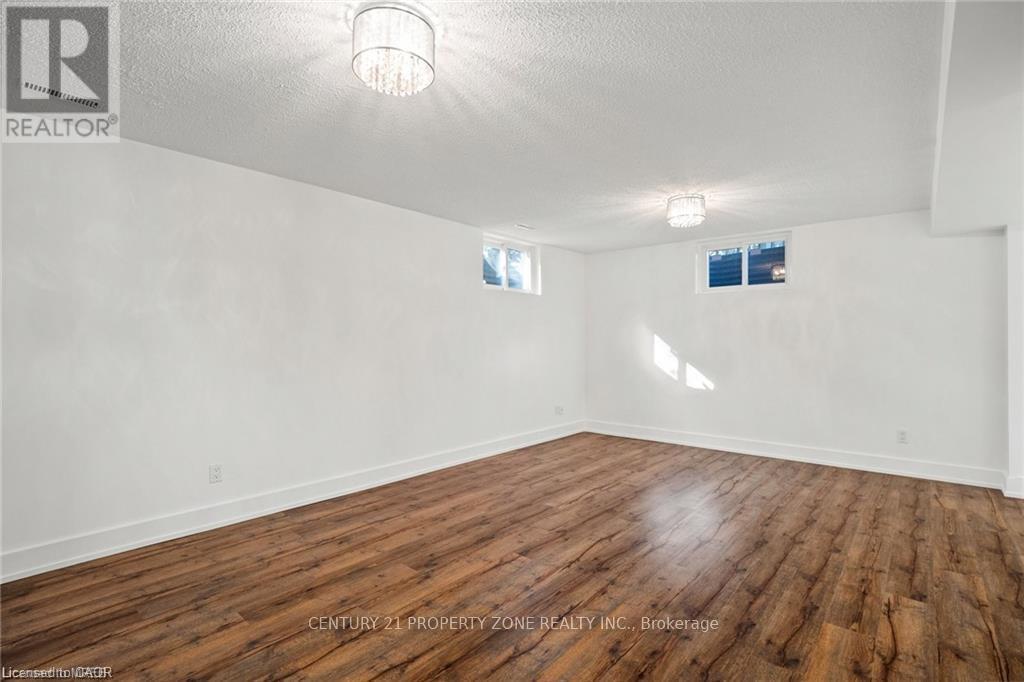 Basement - 218 Ingleside Place, Kitchener, Ontario  N2M 2H2 - Photo 10 - X12694668