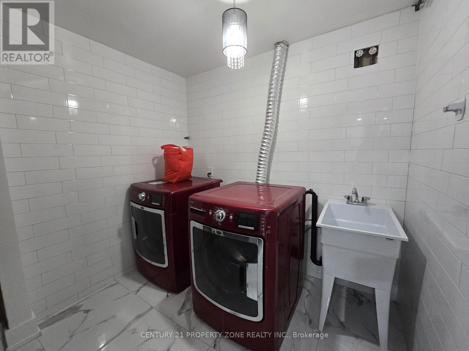 Basement - 218 Ingleside Place, Kitchener, Ontario  N2M 2H2 - Photo 12 - X12694668