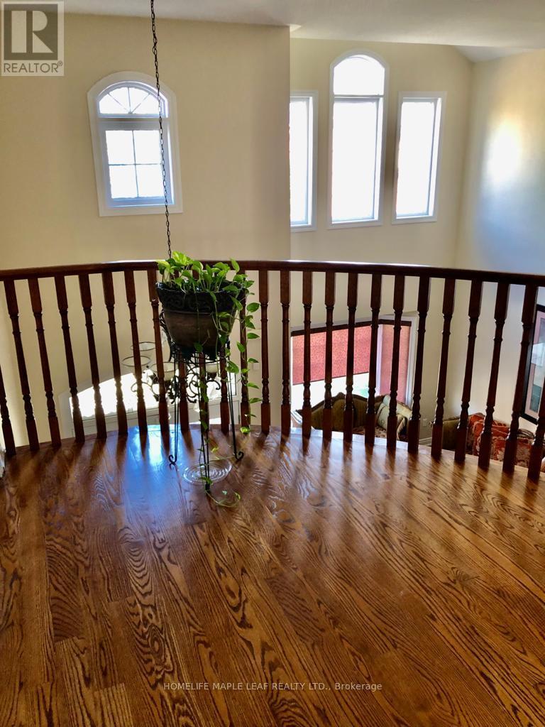 93 Latania Boulevard, Brampton, Ontario  L6P 1X5 - Photo 17 - W12697768