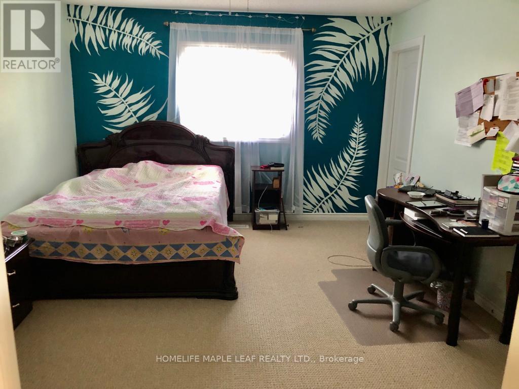 93 Latania Boulevard, Brampton, Ontario  L6P 1X5 - Photo 23 - W12697768