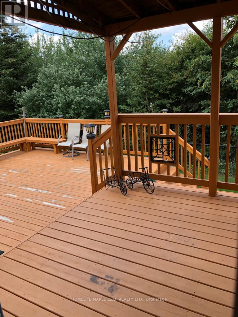 93 Latania Boulevard, Brampton, Ontario  L6P 1X5 - Photo 30 - W12697768