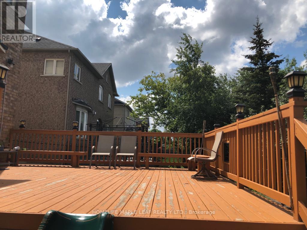 93 Latania Boulevard, Brampton, Ontario  L6P 1X5 - Photo 36 - W12697768