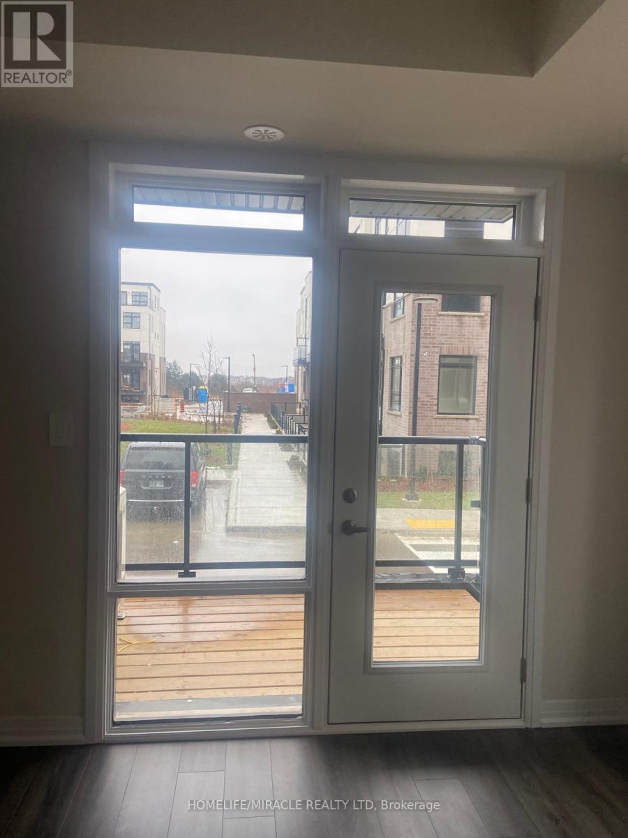 101 - 1577 Rose Way, Milton, Ontario  L9E 1N4 - Photo 15 - W12697780