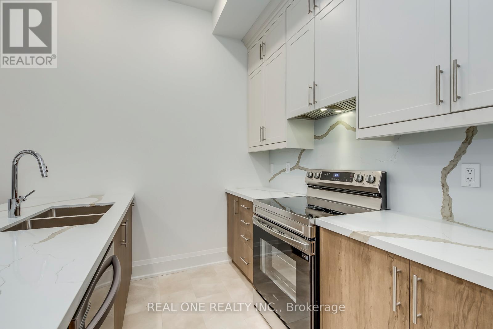 3296 Azam Way, Oakville, Ontario  L6M 5S2 - Photo 14 - W12697784