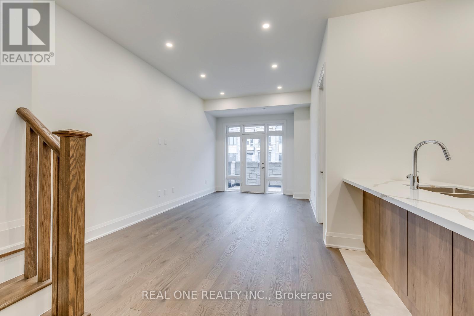 3296 Azam Way, Oakville, Ontario  L6M 5S2 - Photo 16 - W12697784