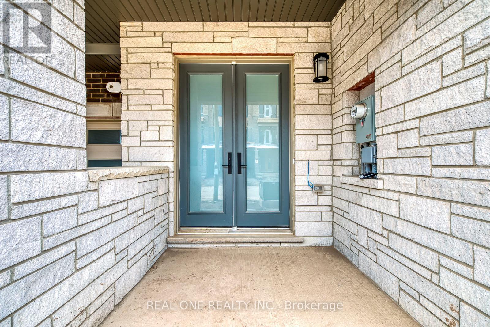 3296 Azam Way, Oakville, Ontario  L6M 5S2 - Photo 4 - W12697784