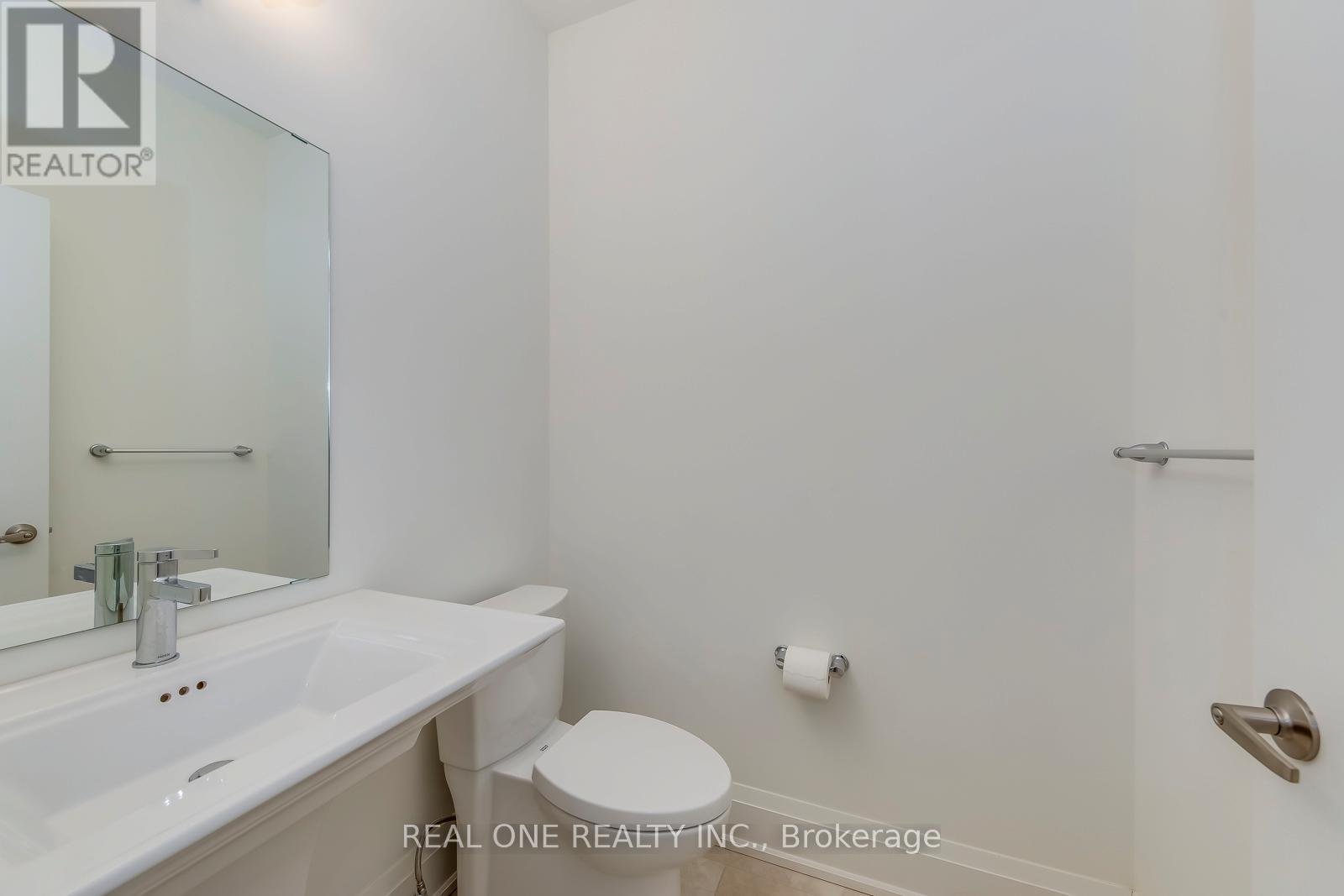 3296 Azam Way, Oakville, Ontario  L6M 5S2 - Photo 9 - W12697784