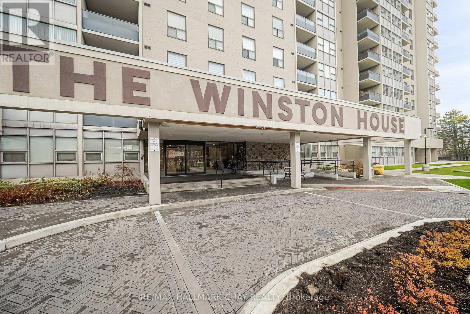 409 - 75 Emmett Avenue, Toronto, Ontario  M6M 5A7 - Photo 2 - W12697794