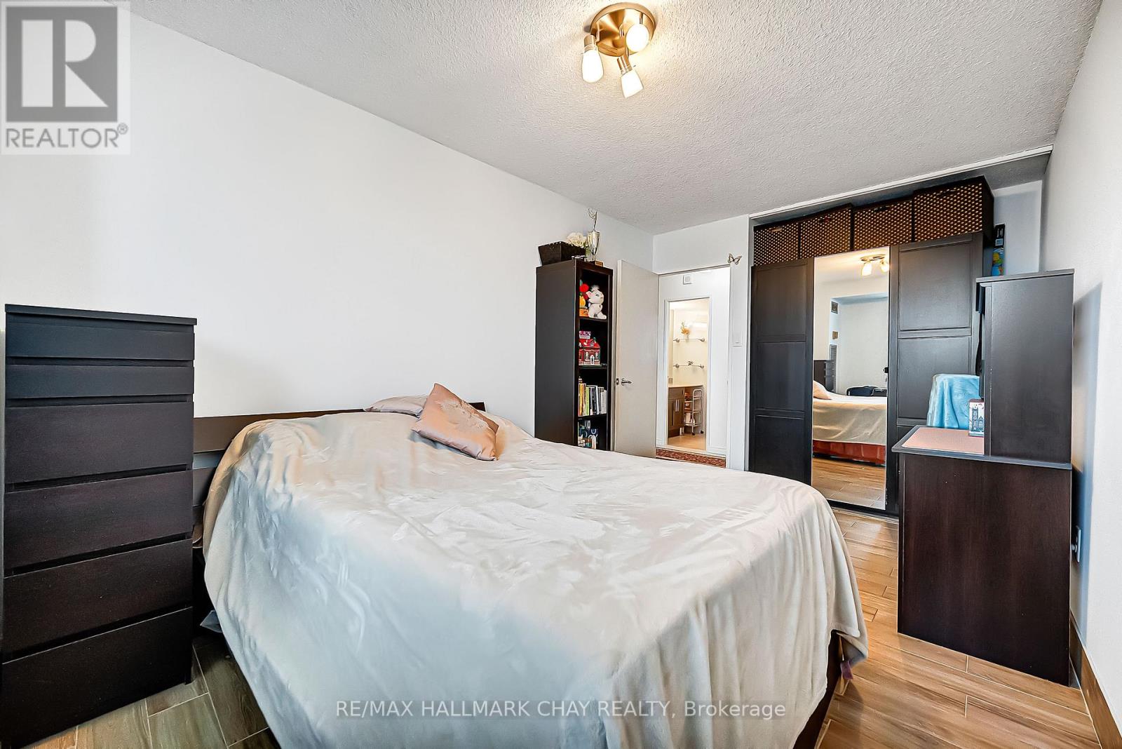 409 - 75 Emmett Avenue, Toronto, Ontario  M6M 5A7 - Photo 27 - W12697794