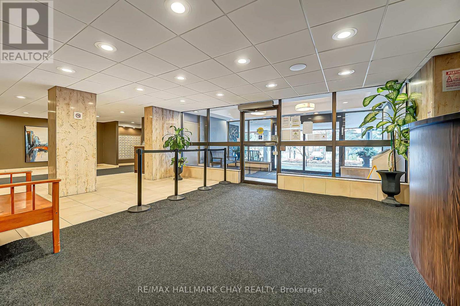 409 - 75 Emmett Avenue, Toronto, Ontario  M6M 5A7 - Photo 3 - W12697794