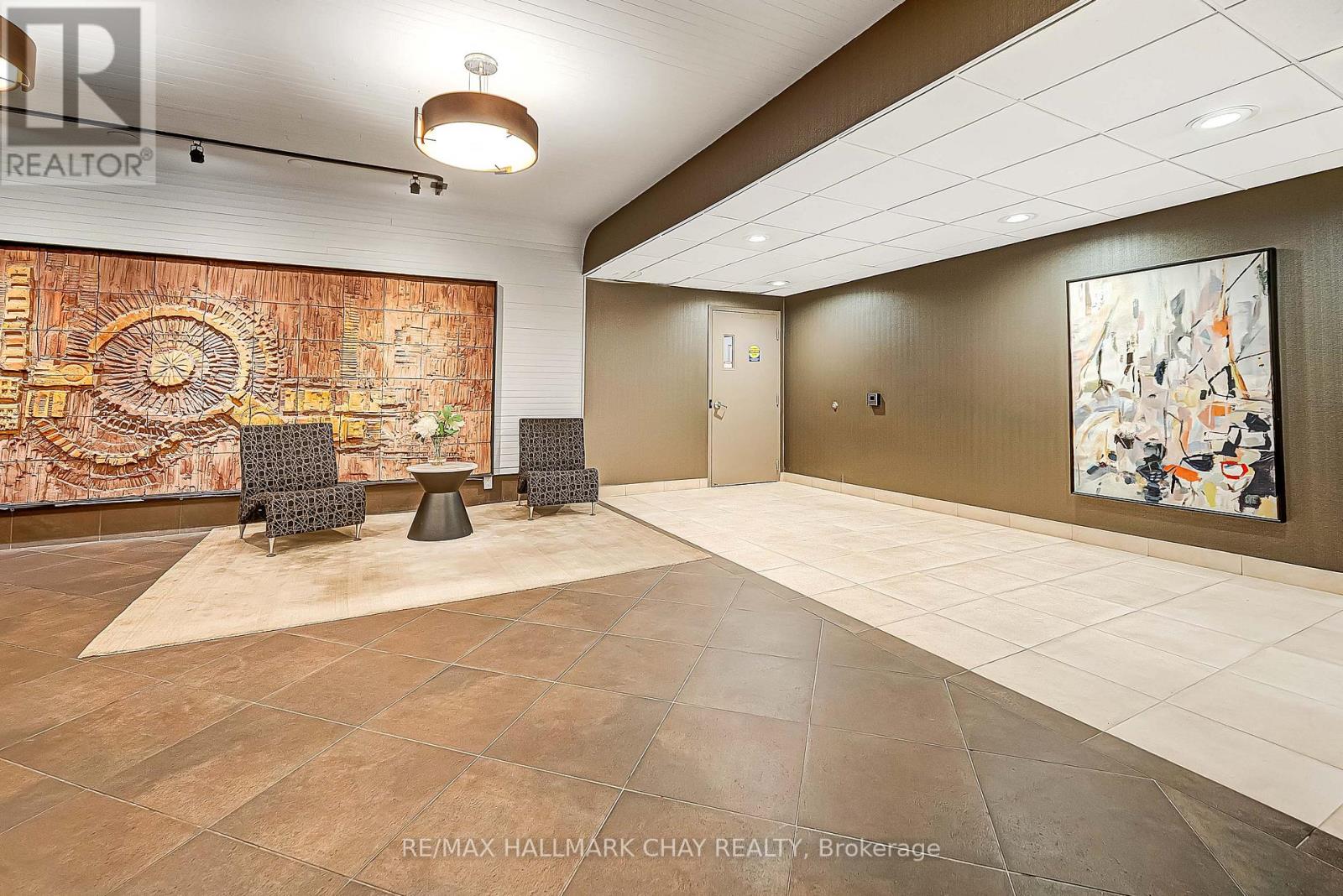 409 - 75 Emmett Avenue, Toronto, Ontario  M6M 5A7 - Photo 4 - W12697794