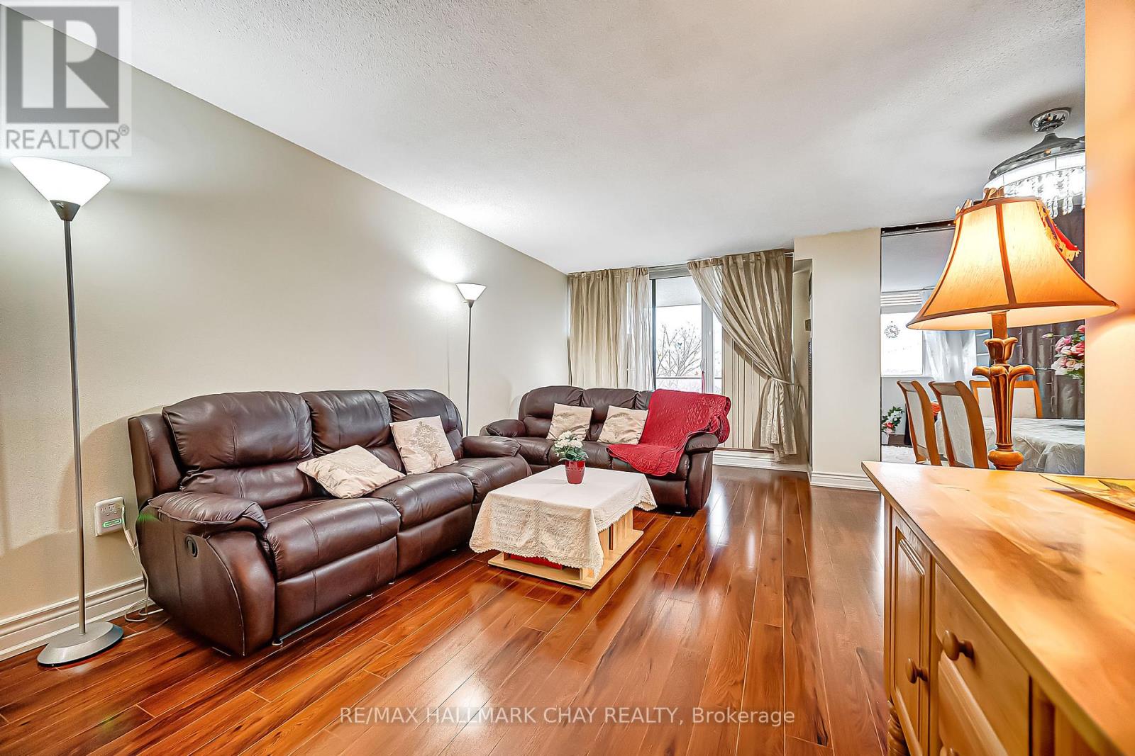 409 - 75 Emmett Avenue, Toronto, Ontario  M6M 5A7 - Photo 9 - W12697794