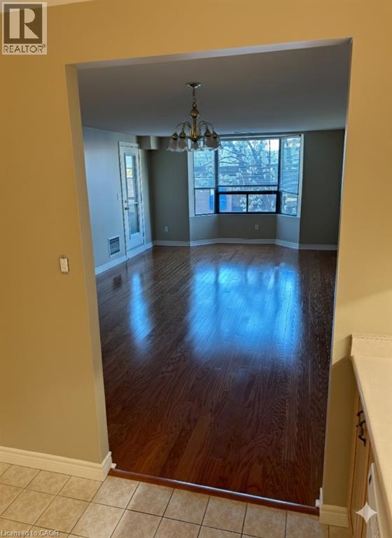5 Ogilvie Street Unit# 203, Dundas, Ontario  L9H 2S1 - Photo 11 - 40798429