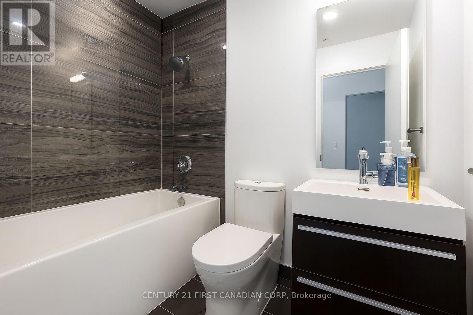 1210 - 39 Roehampton Avenue, Toronto, Ontario  M4P 1P9 - Photo 15 - C12697802