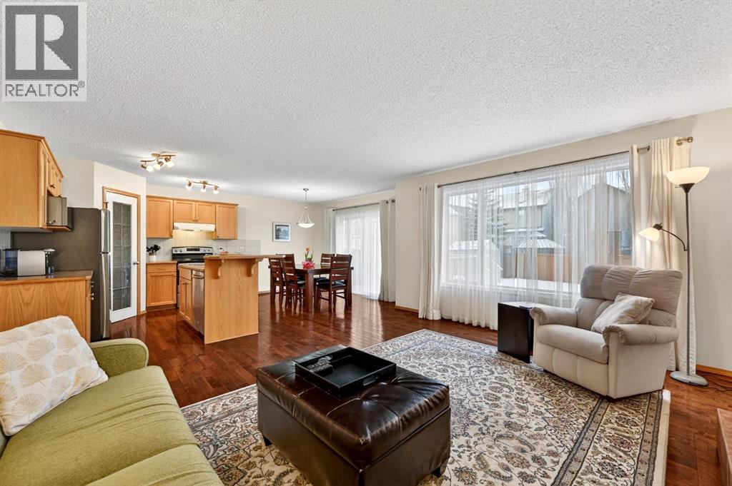 59 Cougar Ridge Circle Sw, Calgary, Alberta  T3H 5C8 - Photo 5 - A2277342