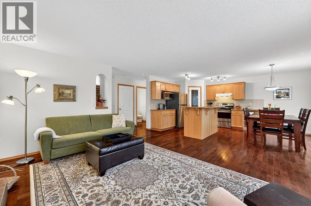 59 Cougar Ridge Circle Sw, Calgary, Alberta  T3H 5C8 - Photo 6 - A2277342