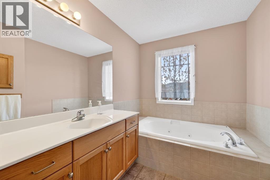 59 Cougar Ridge Circle Sw, Calgary, Alberta  T3H 5C8 - Photo 16 - A2277342