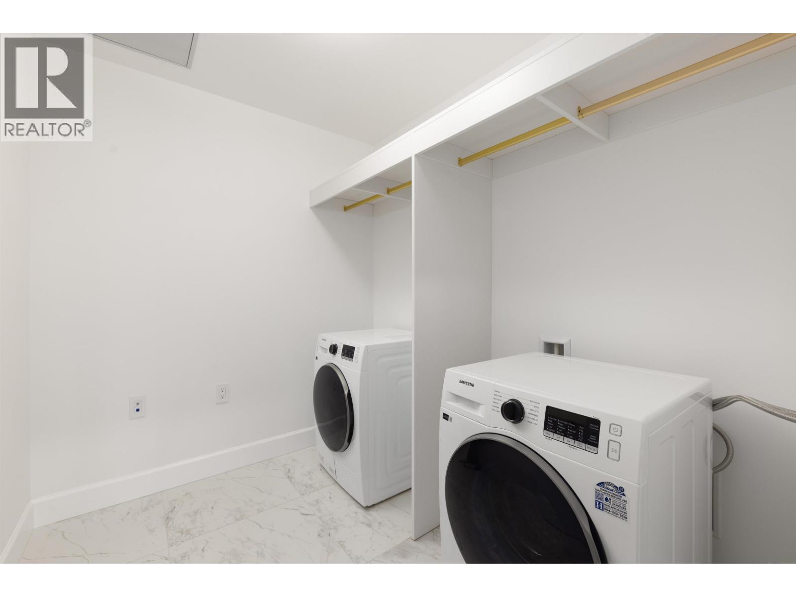 Listing Picture 24 of 40 : 101 3668 W 10TH AVENUE, Vancouver / 溫哥華 - 魯藝地產 Yvonne Lu Group - MLS Medallion Club Member