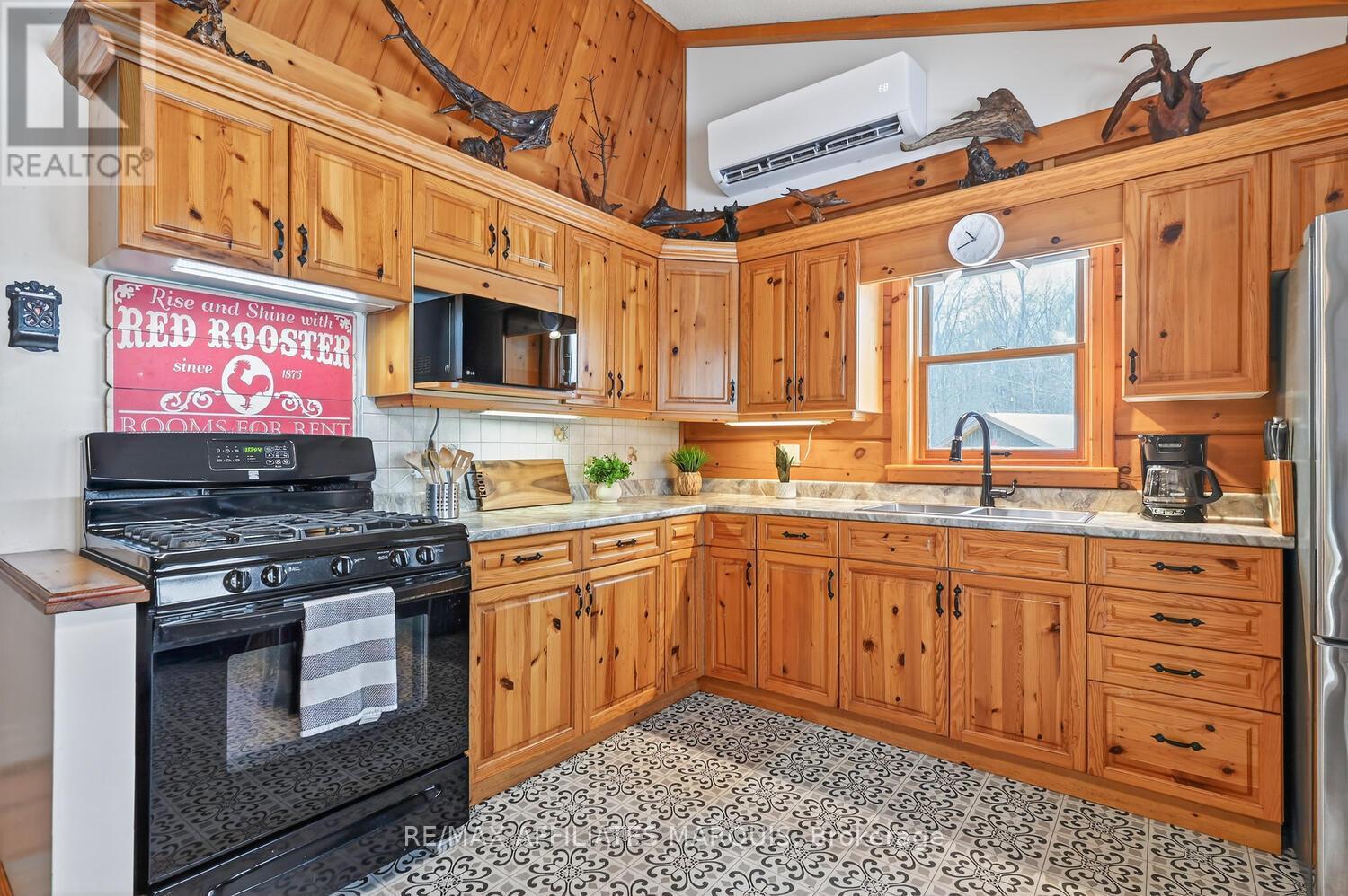 358 Kitley Line 9 Road, Elizabethtown-Kitley, Ontario  K0E 1H0 - Photo 18 - X12697834