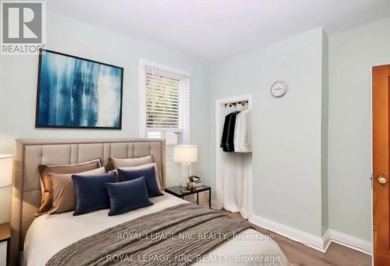 223 Niagara Street, St. Catharines, Ontario  L2M 4V3 - Photo 7 - X12697804