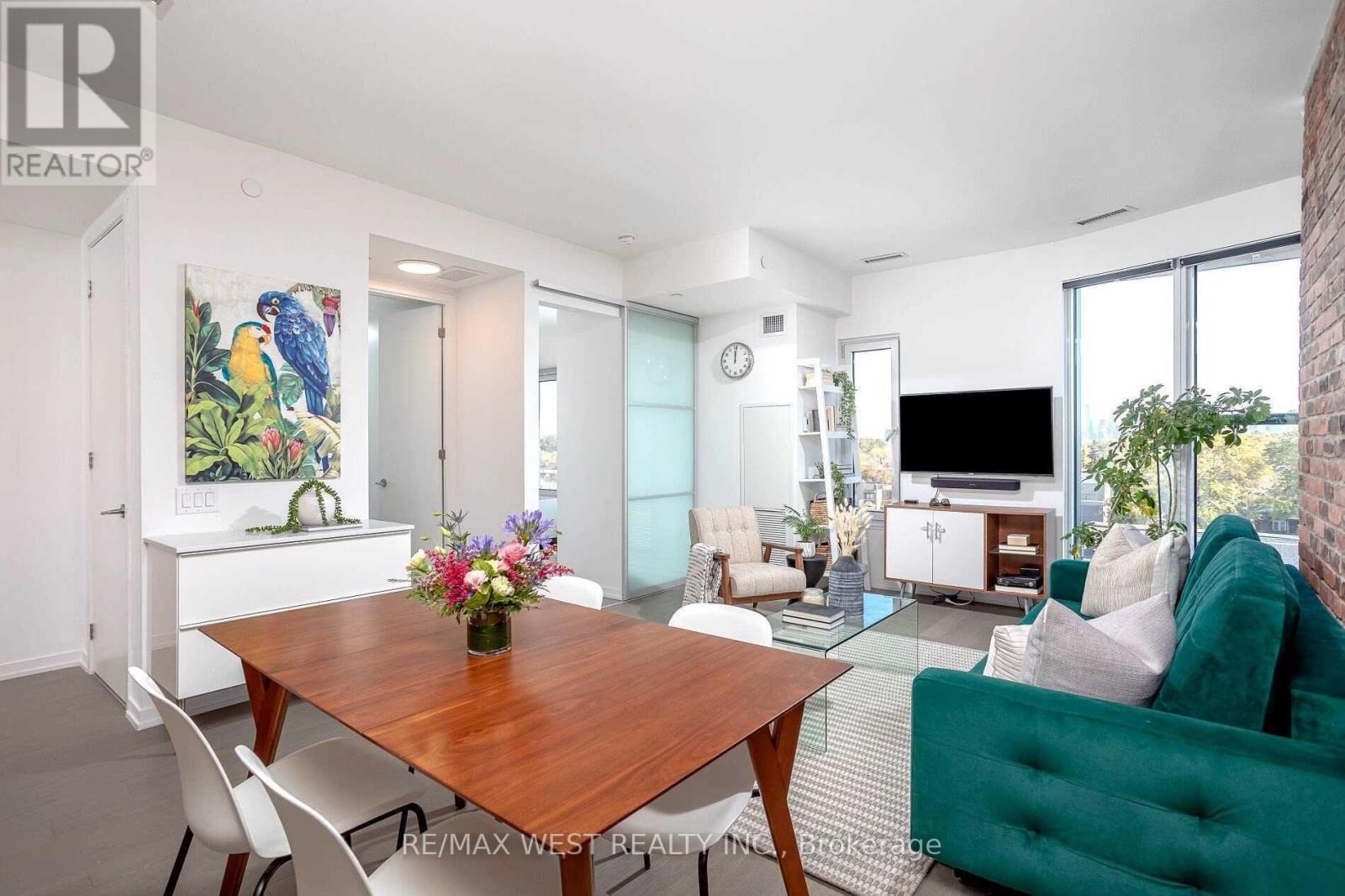 613 - 138 St Helens Avenue, Toronto, Ontario  M6H 0B8 - Photo 7 - C12697680