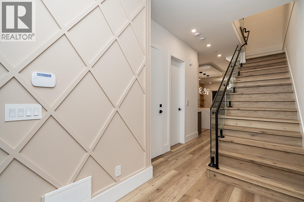 3055 York Street, Port Coquitlam, British Columbia  V3B 4A6 - Photo 5 - R3079700