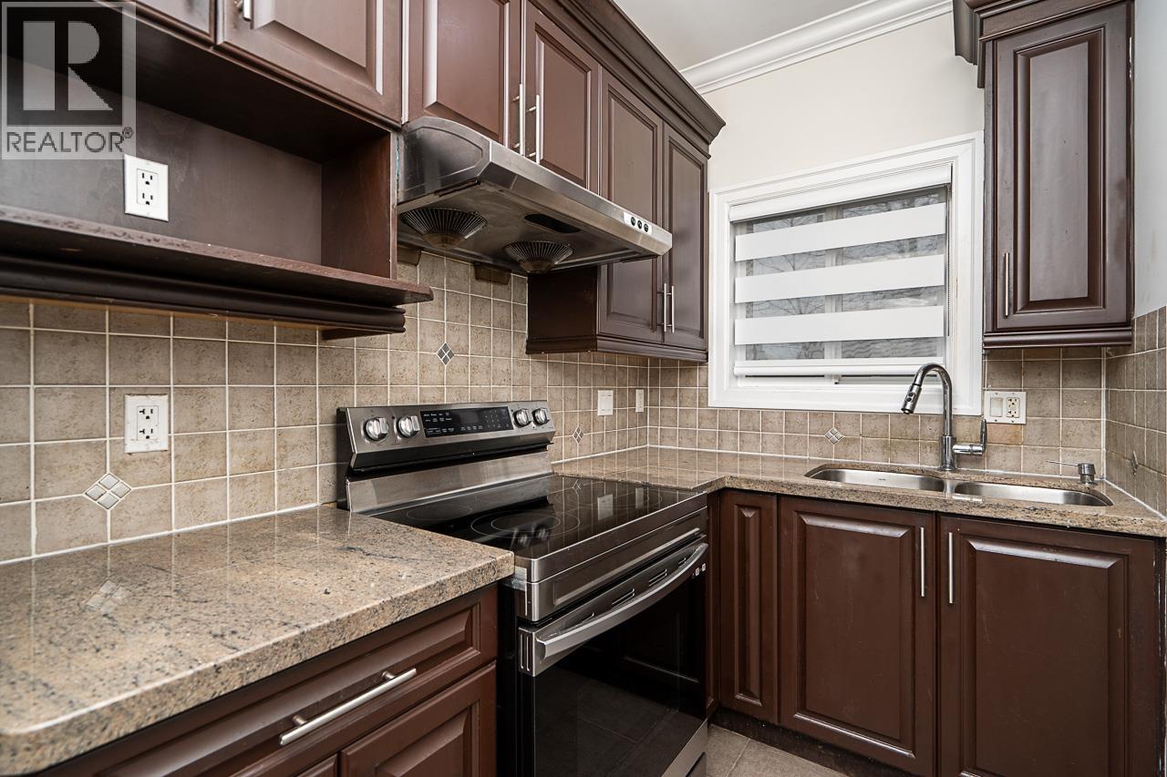 3701 Lincoln Avenue, Coquitlam, British Columbia  V3E 3H8 - Photo 13 - R3077095