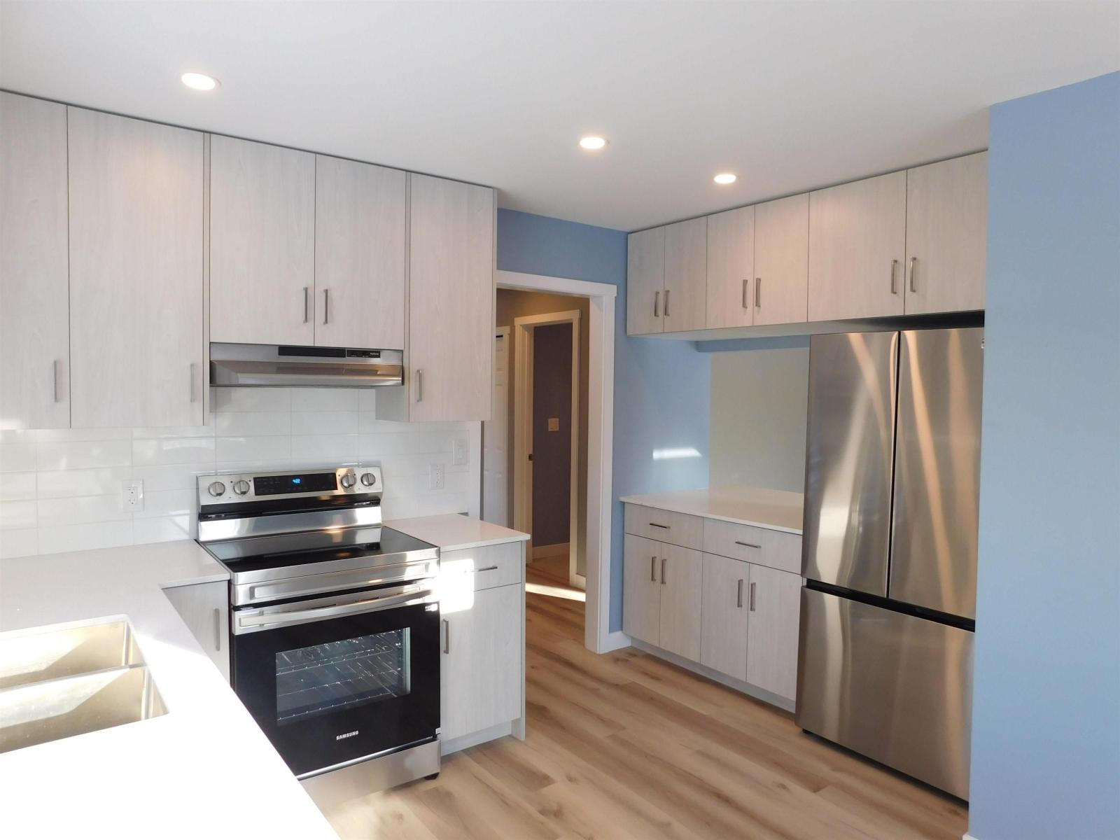 12112 150 Av Nw, Edmonton, Alberta  T5X 2C3 - Photo 10 - E4470056