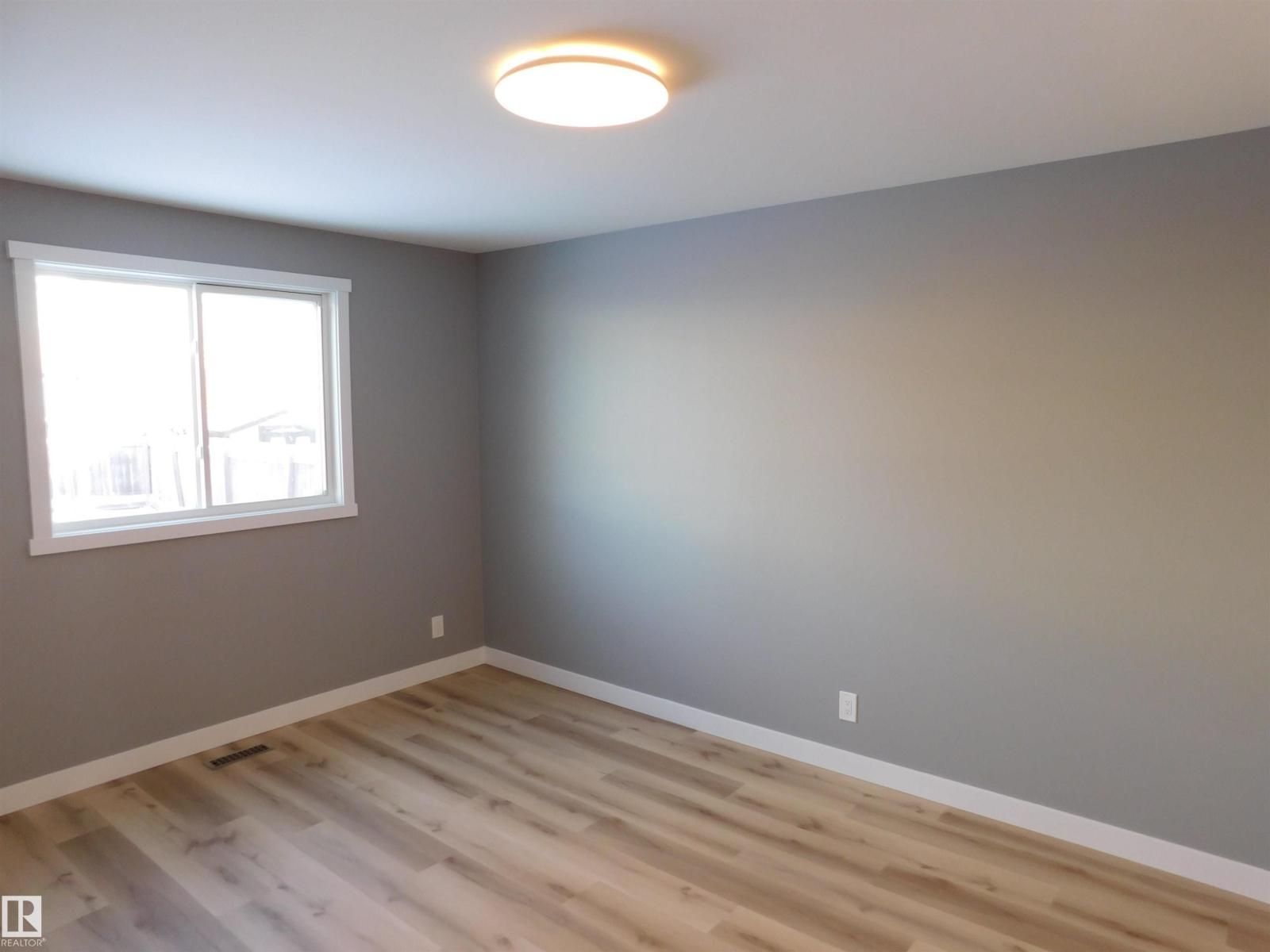 12112 150 Av Nw, Edmonton, Alberta  T5X 2C3 - Photo 15 - E4470056