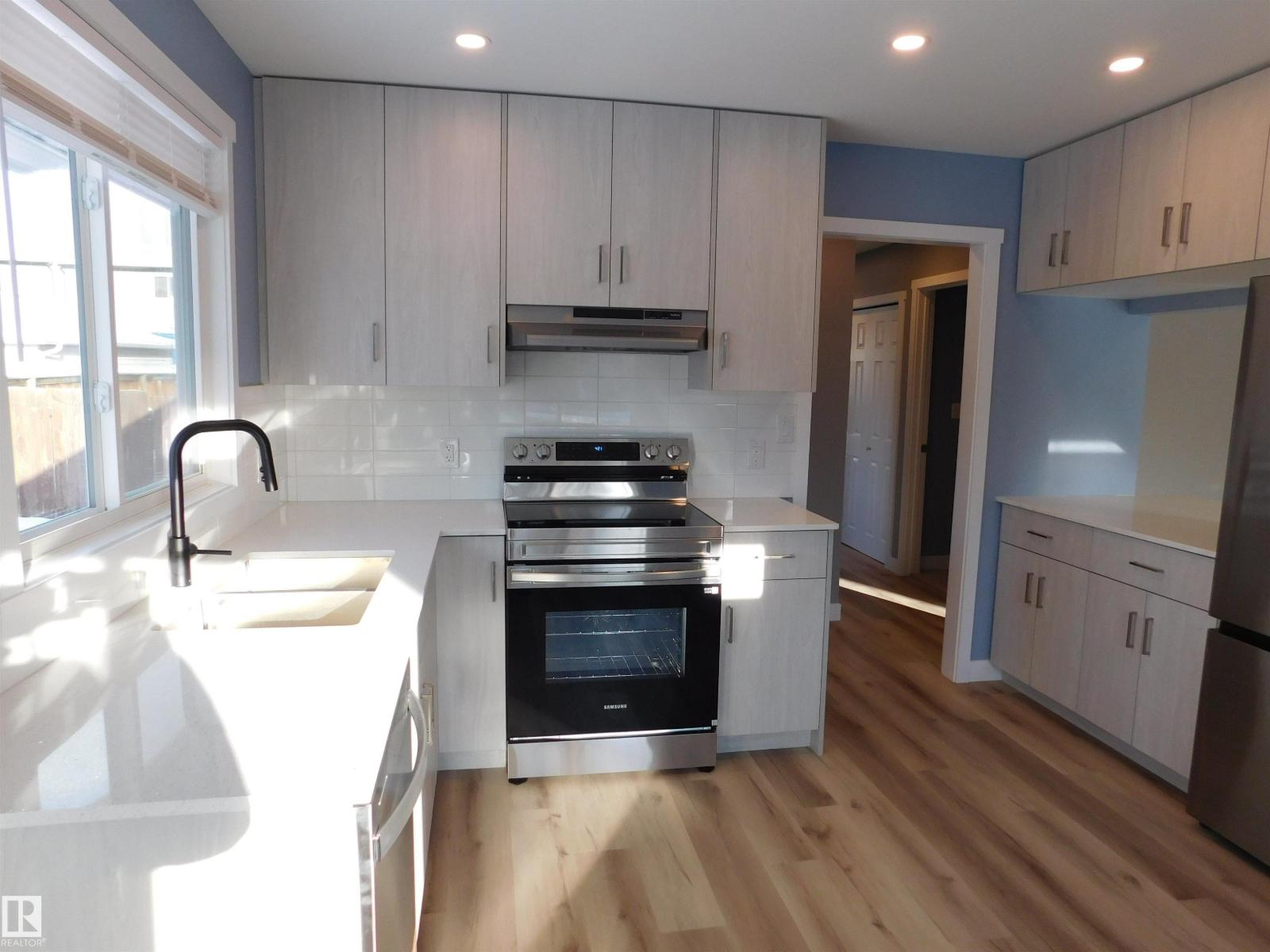 12112 150 Av Nw, Edmonton, Alberta  T5X 2C3 - Photo 8 - E4470056