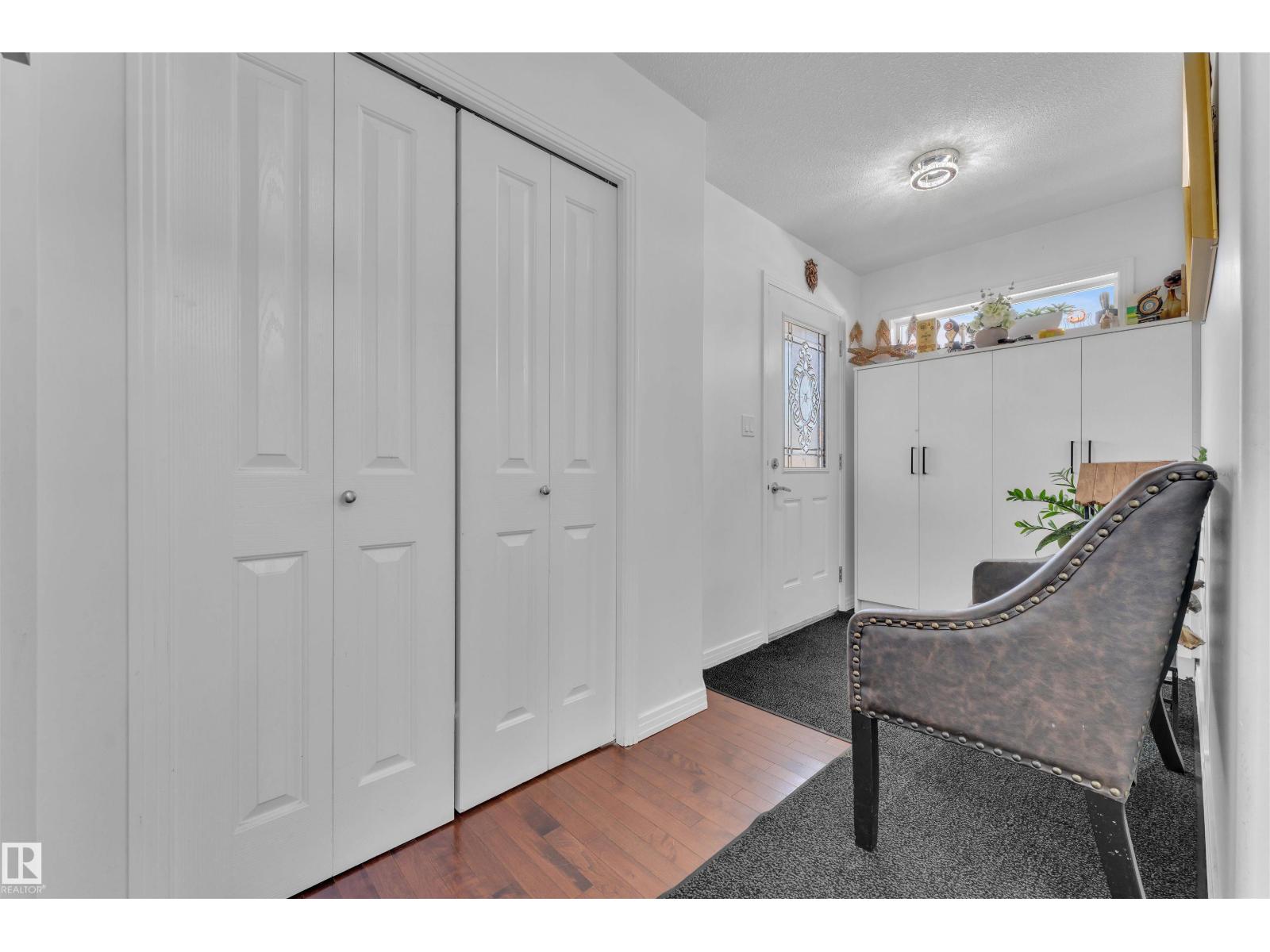 2225 32b St Nw, Edmonton, Alberta  T6T 0K6 - Photo 6 - E4470057