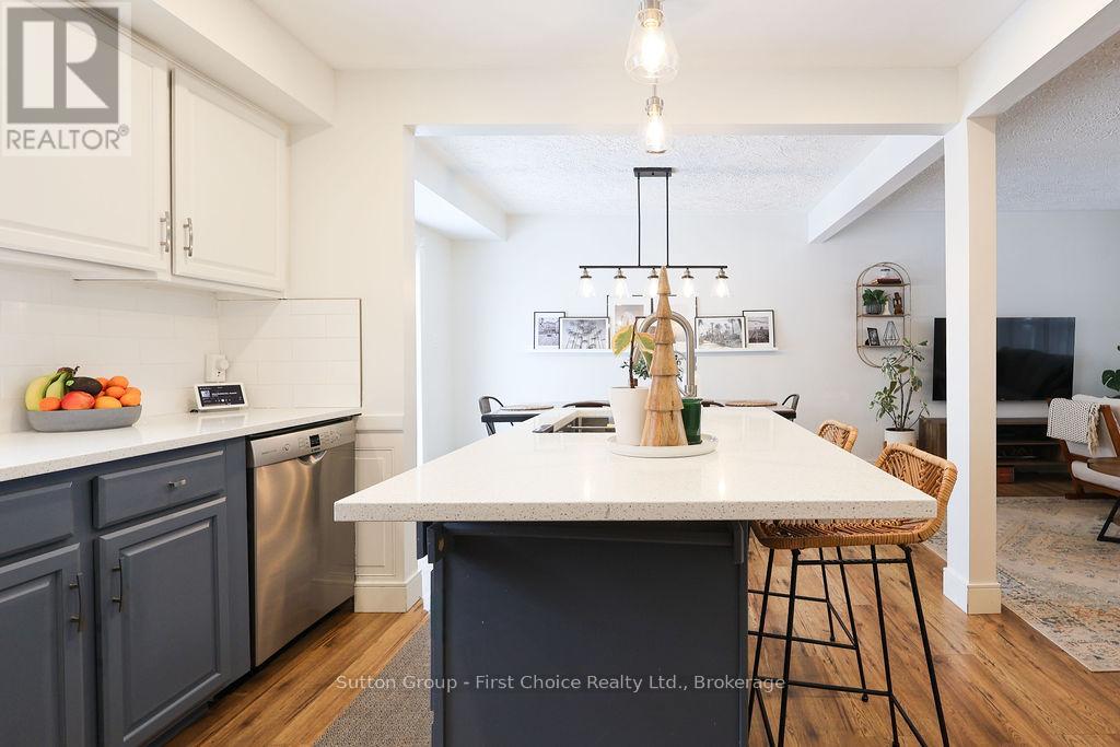 151 Bedford Drive, Stratford, Ontario  N5A 5J7 - Photo 11 - X12695130