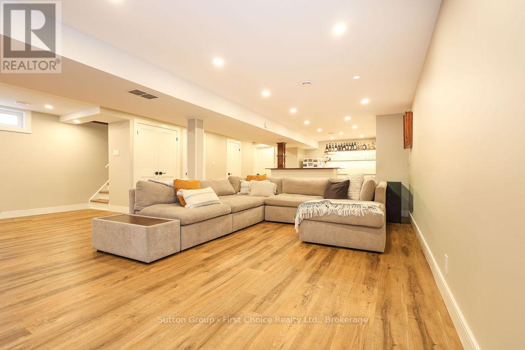 151 Bedford Drive, Stratford, Ontario  N5A 5J7 - Photo 32 - X12695130