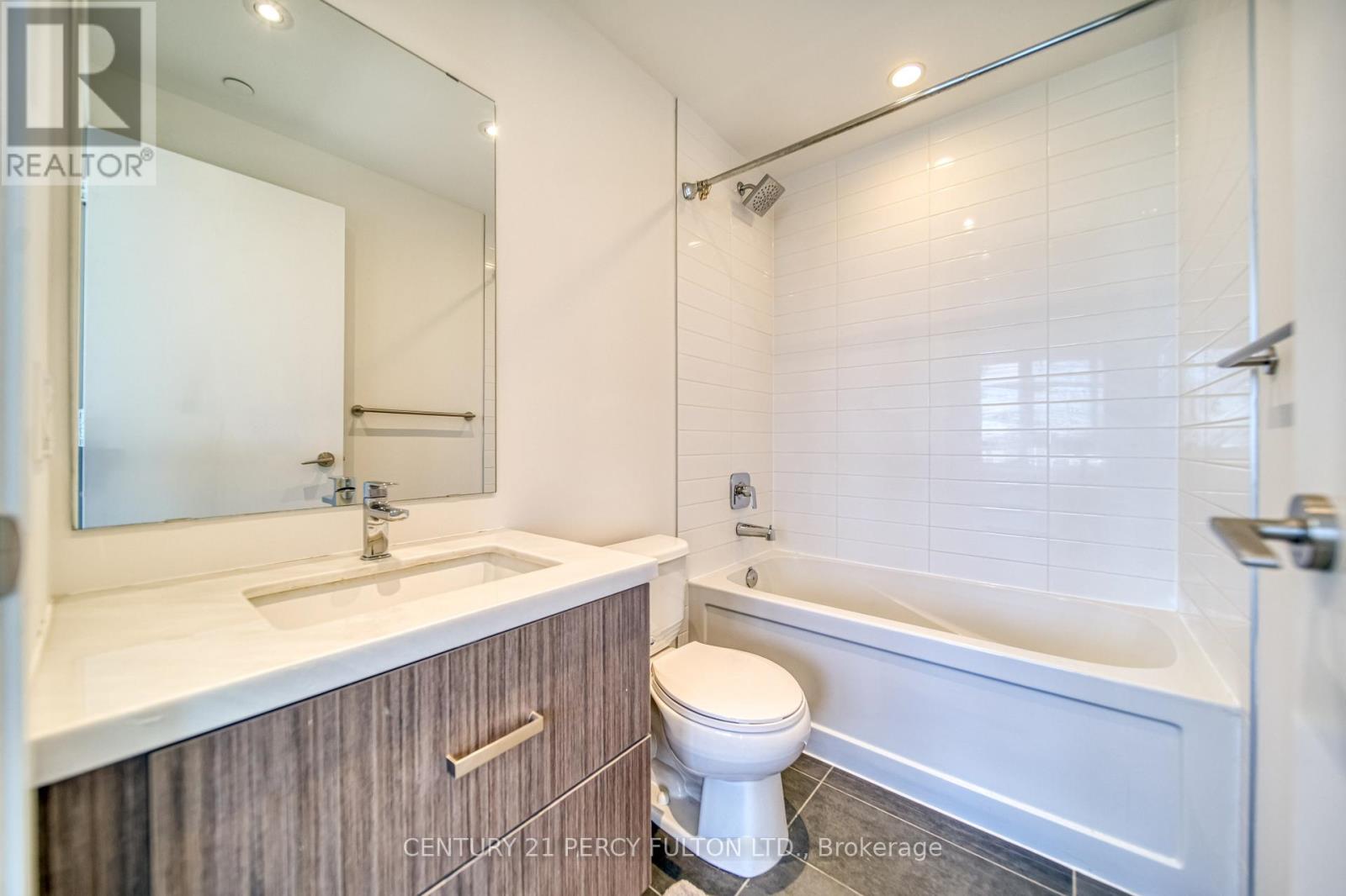 1211 - 501 St. Clair Avenue W, Toronto, Ontario  M5P 0A2 - Photo 19 - C12697818