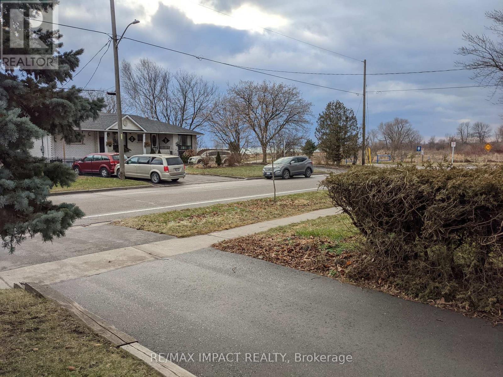 806 Stone Street, Oshawa, Ontario  L1J 1A8 - Photo 15 - E12697800